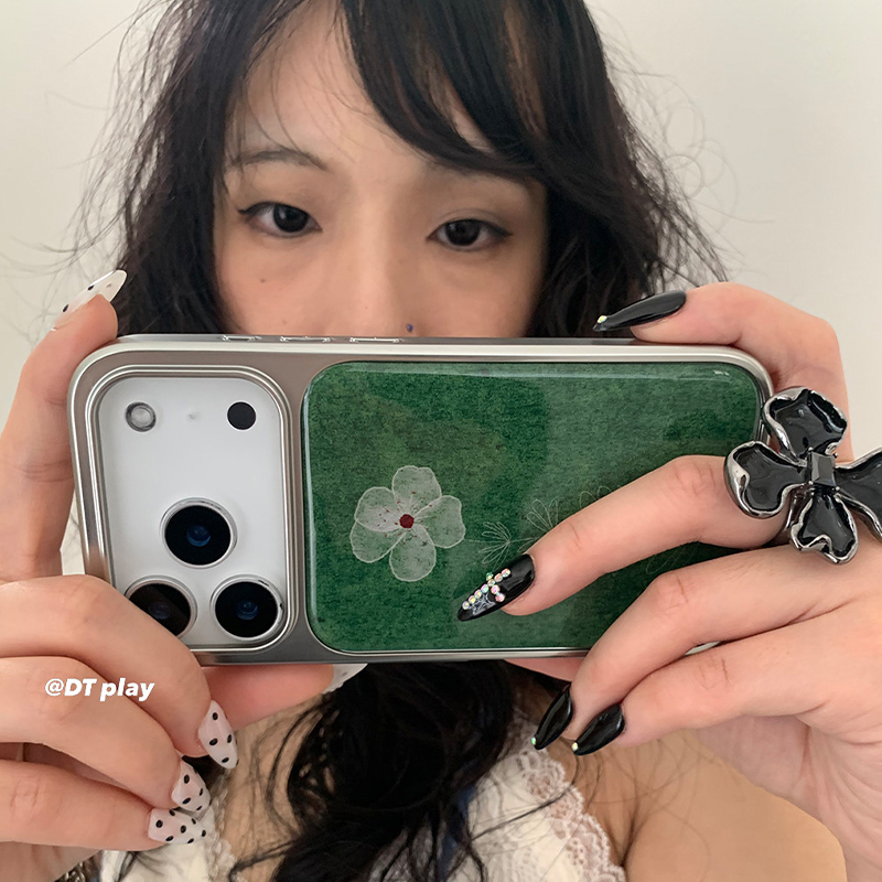 Ins Green Chamomile Small Flow - огляд і ціна Phone Cases Green